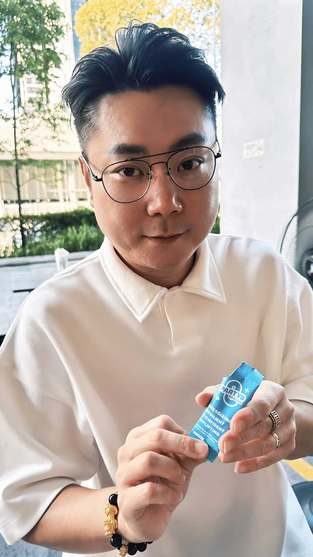 All White at TapTap